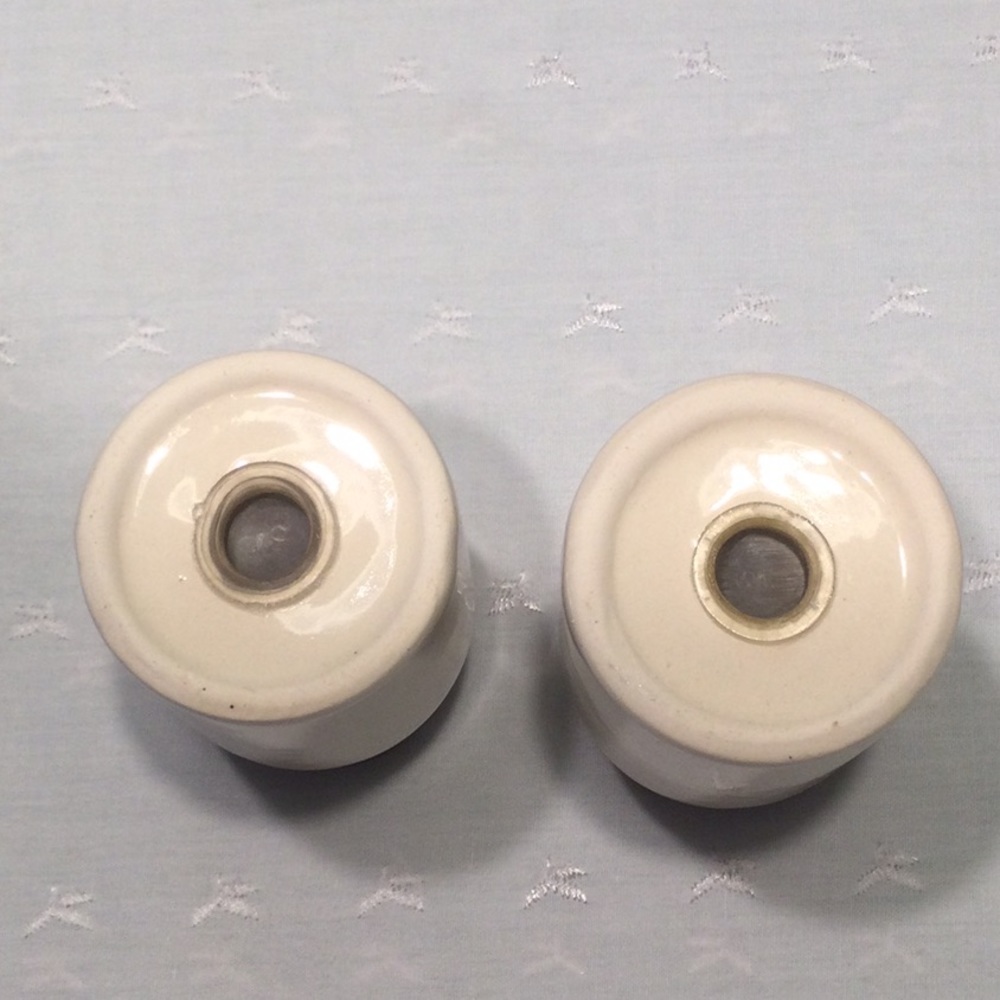 Vintage Ceramic Home Sweet Home Salt & Pepper Shaker Set - Picture 4 of 5